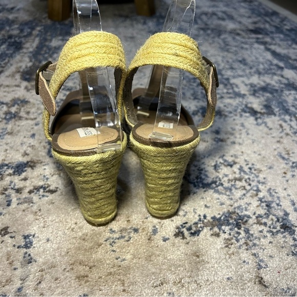 Steve Madden P-Wade Taupe Tan T-Strap Espadrille Wedge Sandals Size 10 - Picture 8 of 12